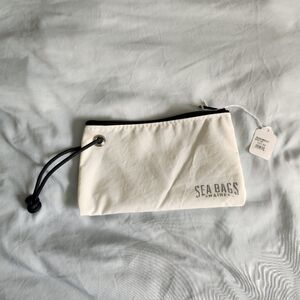 Seabags Maine Paw Print Wrislet